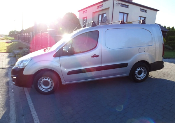 Citroen Berlingo cena 64575 przebieg: 51000, rok produkcji 2018 z Wolbrom małe 436